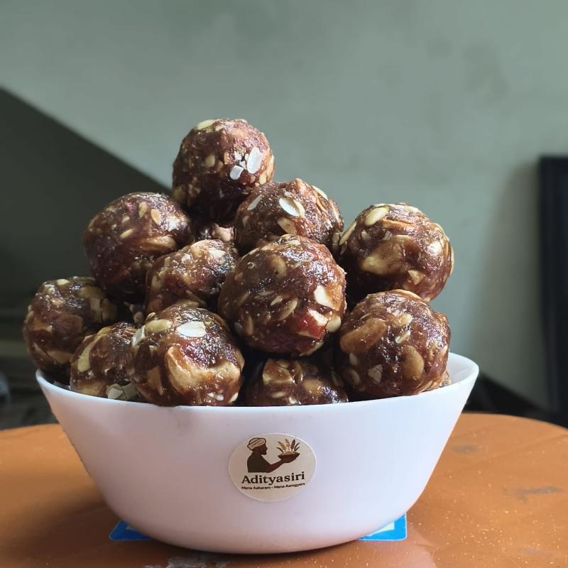 Dry Fruit Laddoo
